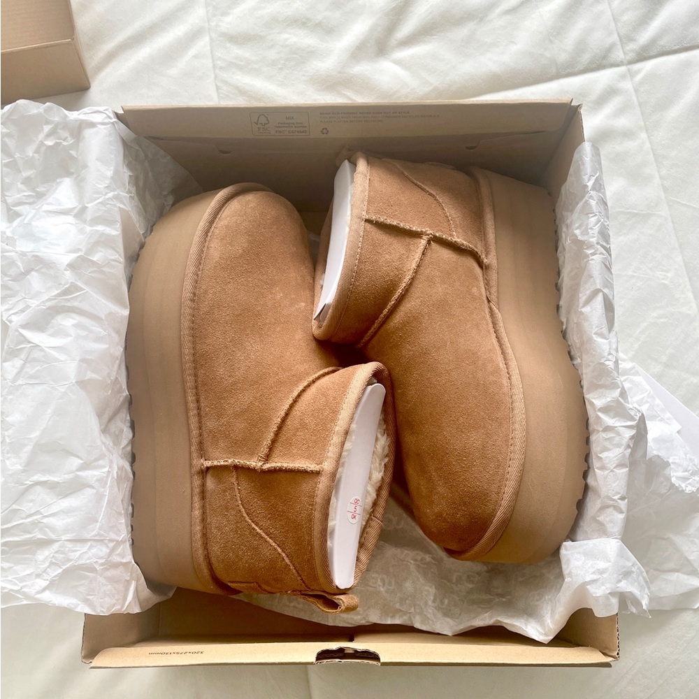 Ugg Ultra Mini Platform CHESNUT BRAND NEW